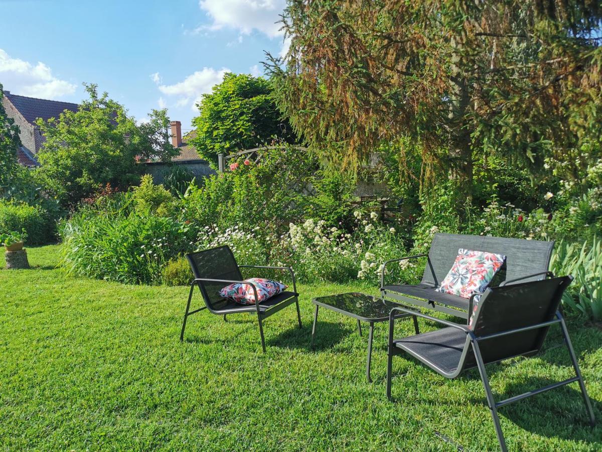 La Coticia Bed and Breakfast Coutiches Εξωτερικό φωτογραφία